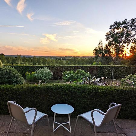 Meadow Cottage Bed & Breakfast Hawkhurst Esterno foto
