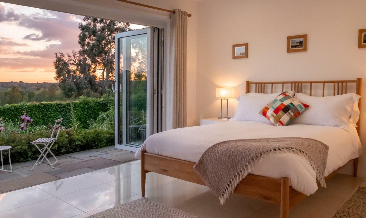 Meadow Cottage Bed & Breakfast Hawkhurst Esterno foto